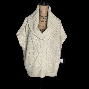 Cliche sweater Shawl - Size Small NWT